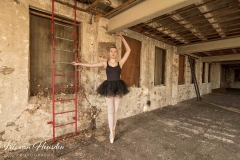 Ballerina - Strike a pose - Relevé -1