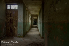 Composé militaire - Barracks hallway